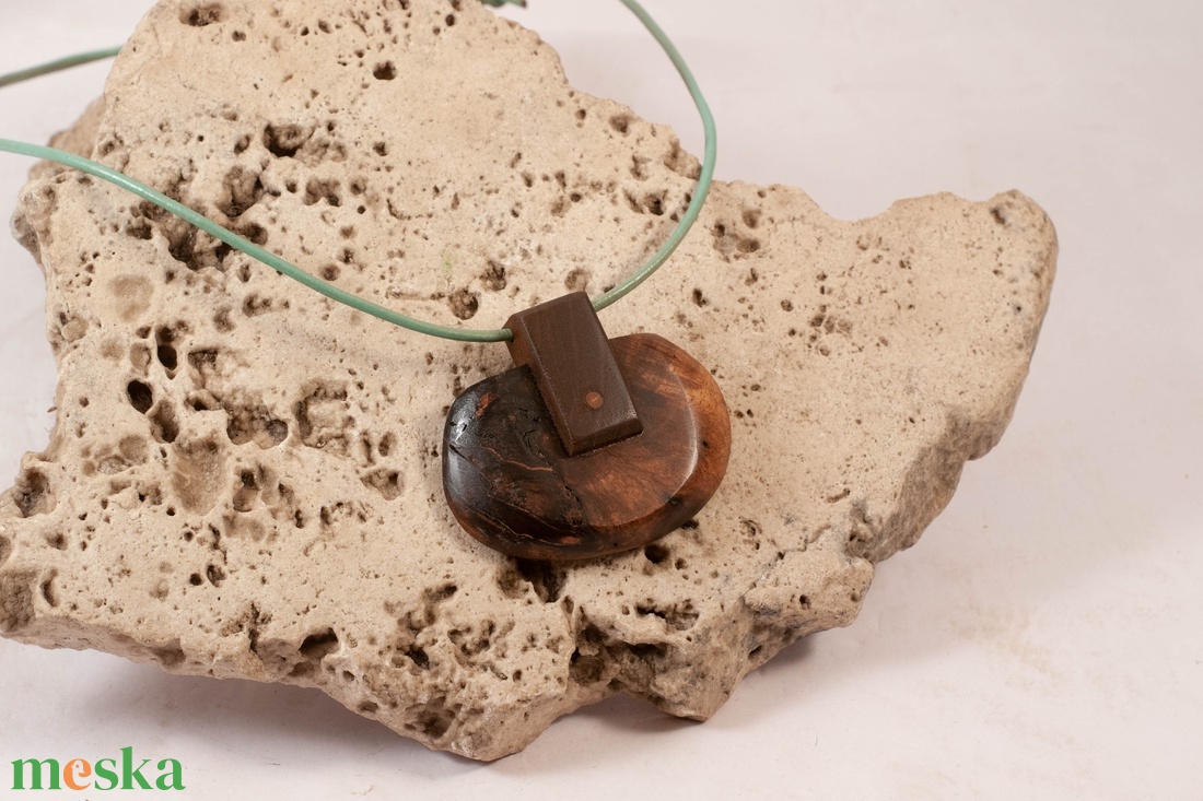 Fa nyaklánc, nyakbavaló  medál - ékszer - nyaklánc - medálos nyaklánc - Meska.hu