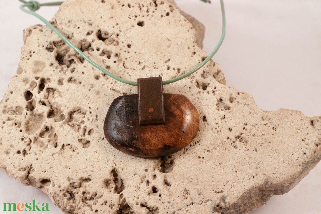 Fa nyaklánc, nyakbavaló  medál - ékszer - nyaklánc - medálos nyaklánc - Meska.hu