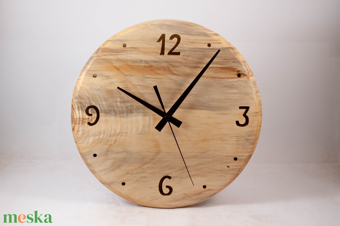 Fa falióra, kerek faóra,  - otthon & életmód - dekoráció - fali és függő dekoráció - falióra & óra - Meska.hu
