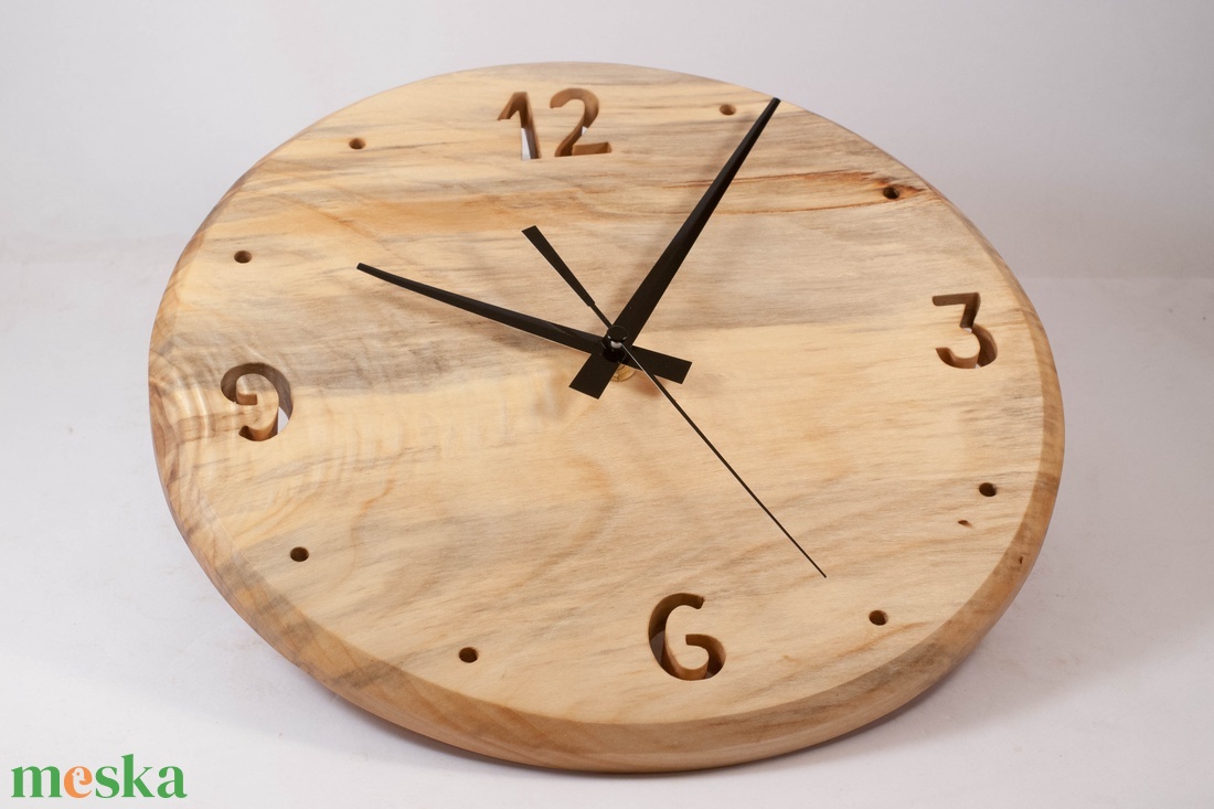 Fa falióra, kerek faóra,  - otthon & életmód - dekoráció - fali és függő dekoráció - falióra & óra - Meska.hu