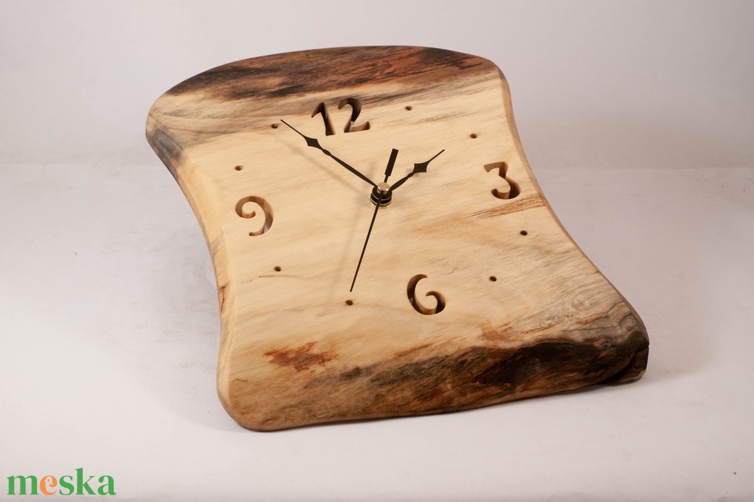 Fa falióra, rusztikus faóra,  - otthon & életmód - dekoráció - fali és függő dekoráció - falióra & óra - Meska.hu