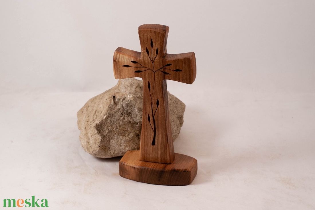 Mintás fakereszt talpas, asztali kereszt - otthon & életmód - vallás - kereszt - Meska.hu