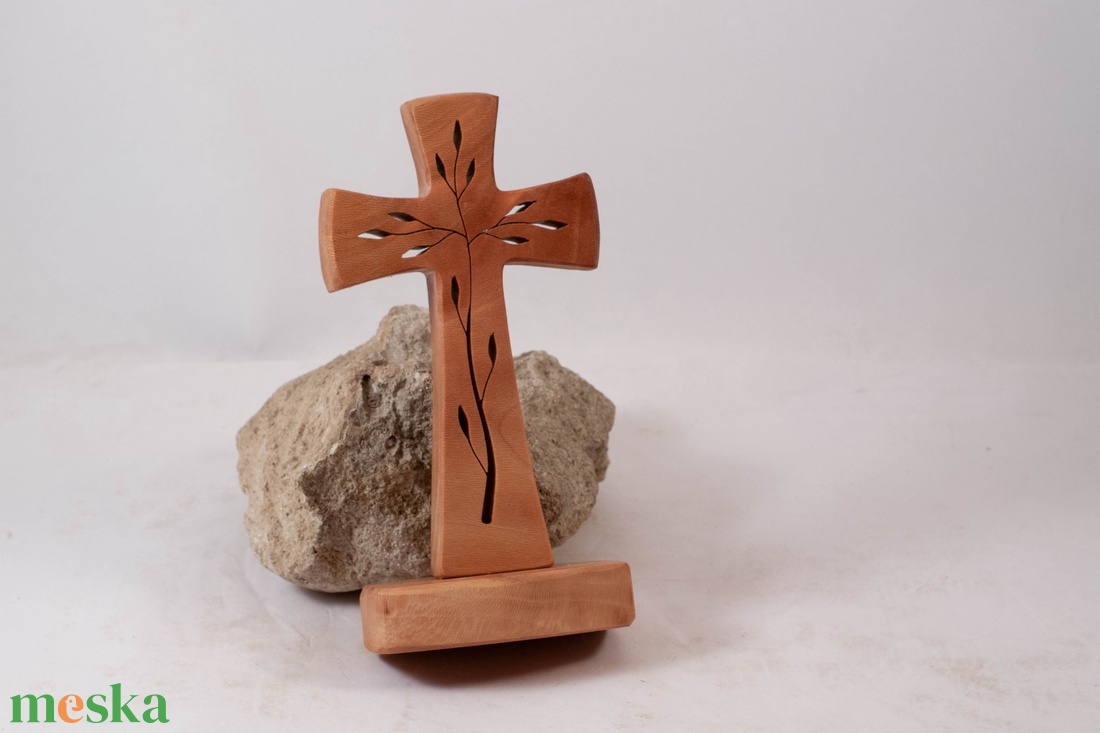Mintás fakereszt talpas, asztali kereszt - otthon & életmód - vallás - kereszt - Meska.hu