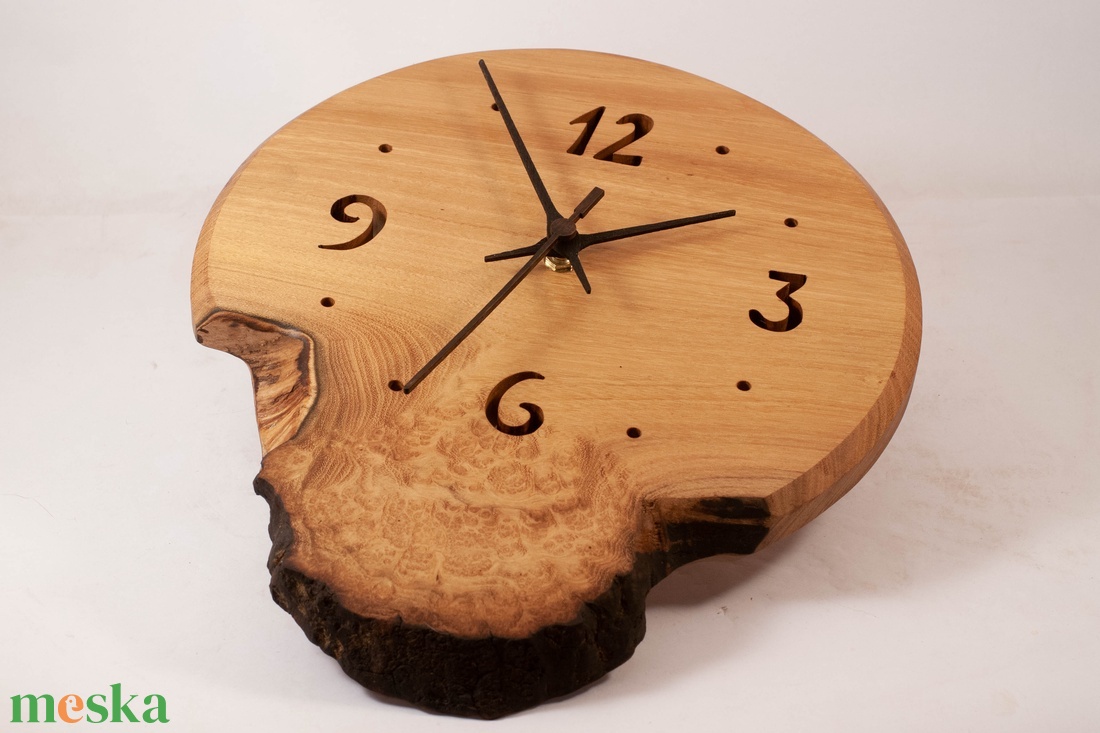 Fa falióra, rusztikus faóra,  - otthon & életmód - dekoráció - fali és függő dekoráció - falióra & óra - Meska.hu