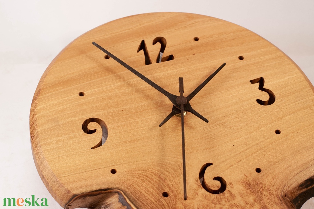 Fa falióra, rusztikus faóra,  - otthon & életmód - dekoráció - fali és függő dekoráció - falióra & óra - Meska.hu