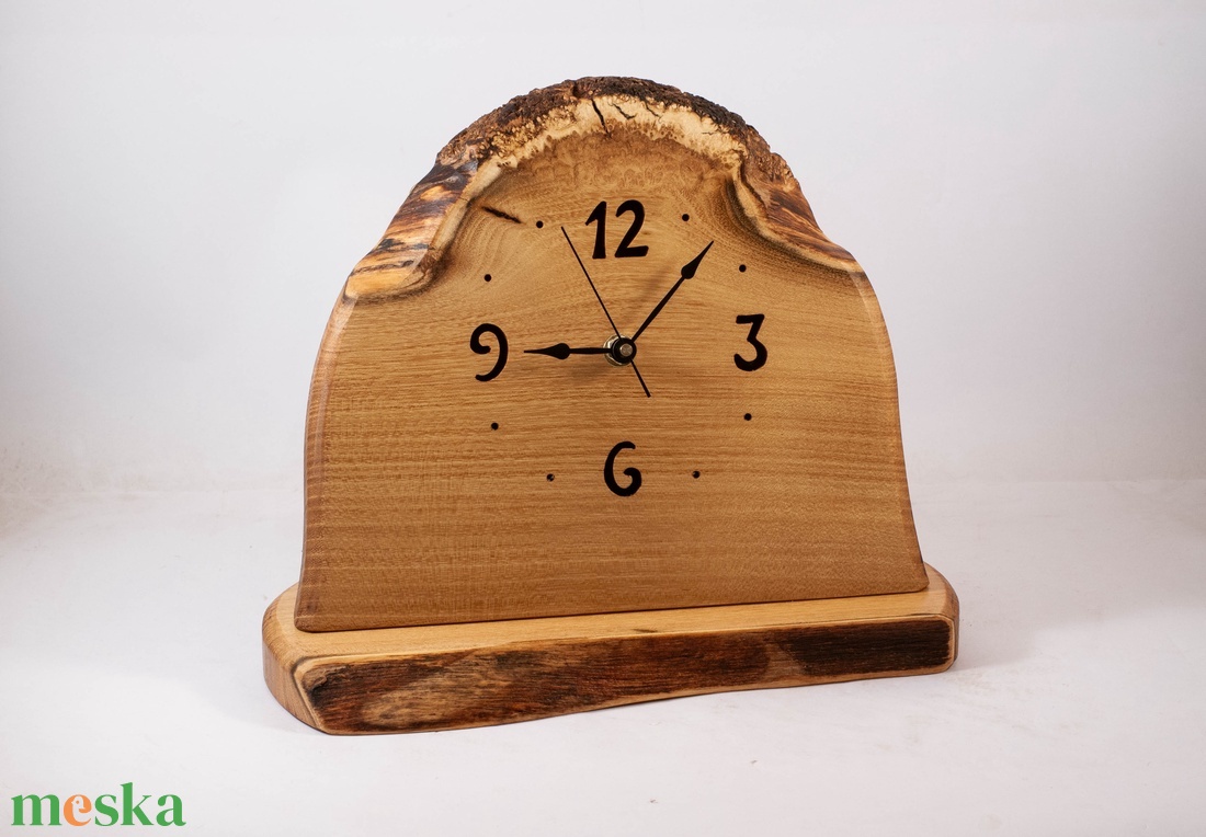 Fa asztali, talpas óra, kandalló óra, rusztikus faóra,  - otthon & életmód - dekoráció - fali és függő dekoráció - falióra & óra - Meska.hu