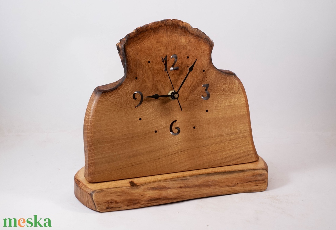 Fa asztali, talpas óra, kandalló óra, rusztikus faóra,  - otthon & életmód - dekoráció - fali és függő dekoráció - falióra & óra - Meska.hu