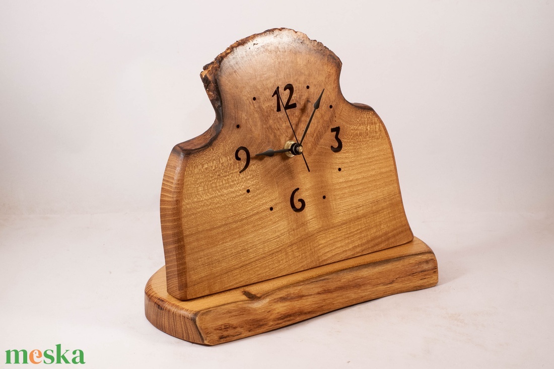 Fa asztali, talpas óra, kandalló óra, rusztikus faóra,  - otthon & életmód - dekoráció - fali és függő dekoráció - falióra & óra - Meska.hu