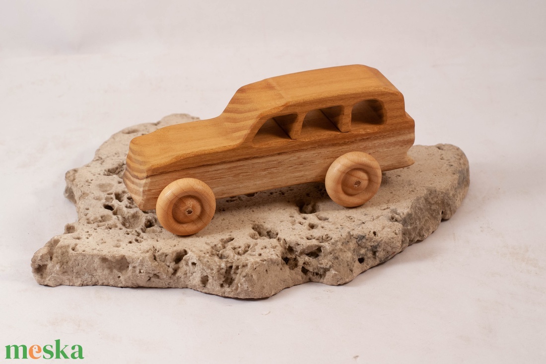 Játék fa autó, terepjáró, old timer, fakocsi - játék & sport - húzó & tolójátékok - Meska.hu