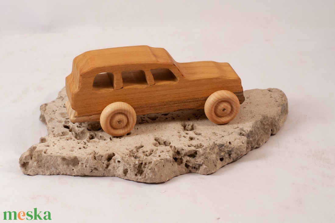 Játék fa autó, terepjáró, old timer, fakocsi - játék & sport - húzó & tolójátékok - Meska.hu