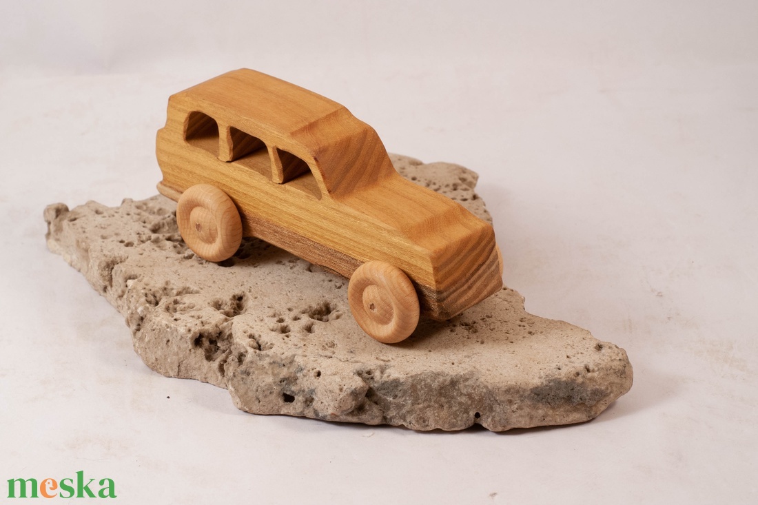 Játék fa autó, terepjáró, old timer, fakocsi - játék & sport - húzó & tolójátékok - Meska.hu