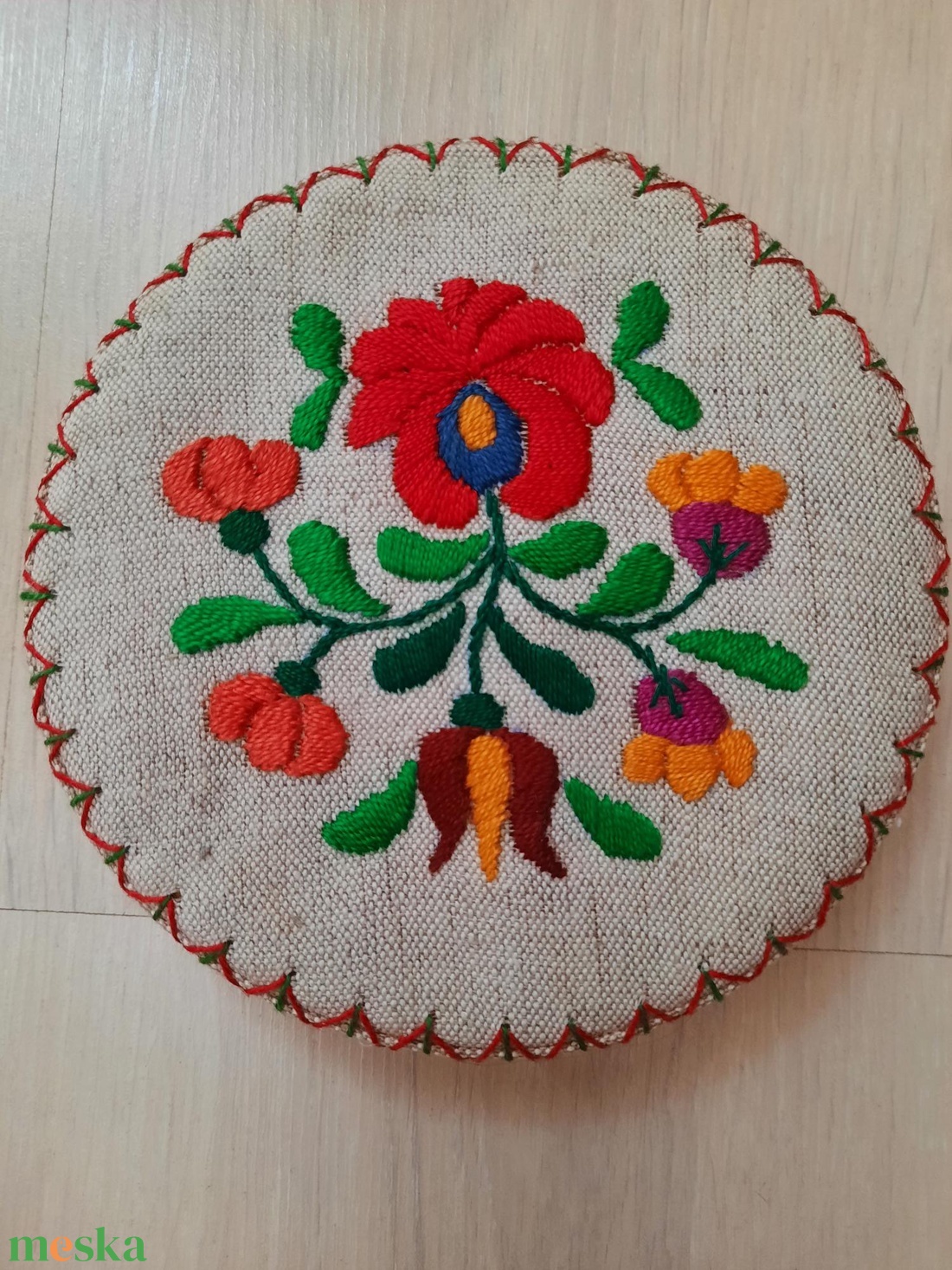 2 db Sosem használt retro hímzett díszdoboz � OTP-s gyűjtői darabbal együtt - otthon & életmód - dekoráció - asztal és polc dekoráció - díszdoboz - Meska.hu