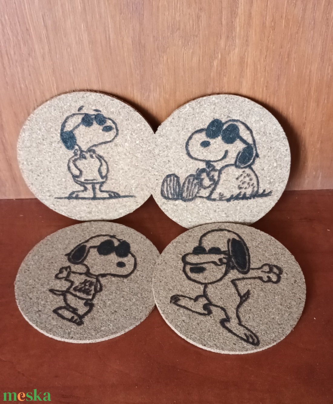 Snoopy poháralátét szett - otthon & életmód - konyhafelszerelés, tálalás - tálalás - tányér- és poháralátét - Meska.hu Snoopy poháralátét szett - otthon & életmód - konyhafelszerelés, tálalás - tálalás - tányér- és poháralátét - Meska.hu