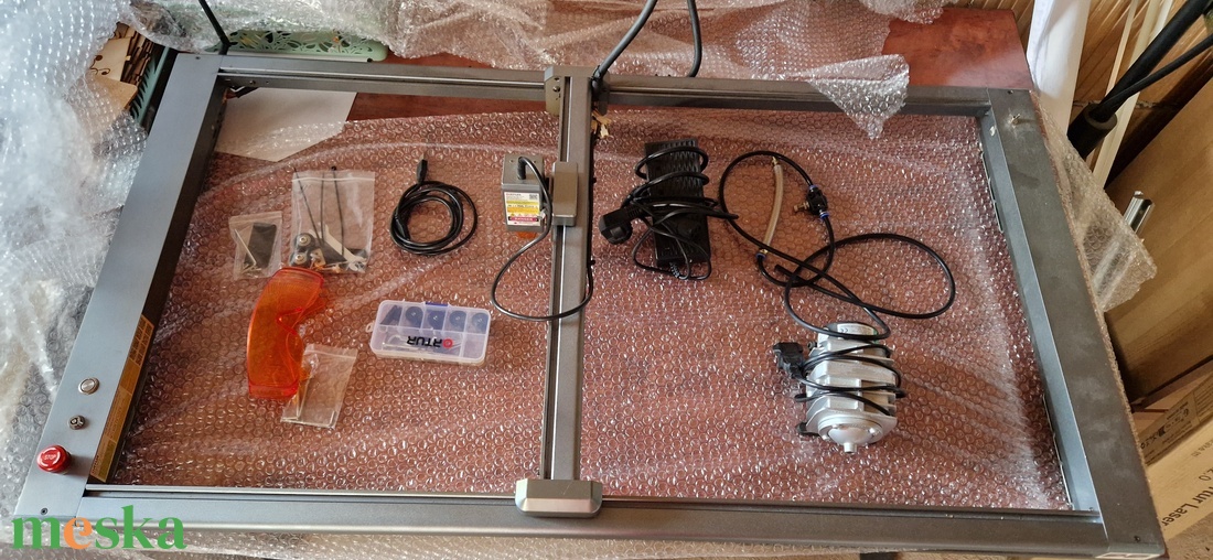 Ortur Laser Master 3 szett, bővítő, láb, forgató, kompresszor - kellékek & szerszámok - szerszámok, eszközök - egyéb szerszám, eszköz - Meska.hu