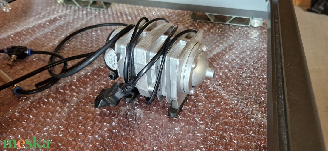 Ortur Laser Master 3 szett, bővítő, láb, forgató, kompresszor - kellékek & szerszámok - szerszámok, eszközök - egyéb szerszám, eszköz - Meska.hu