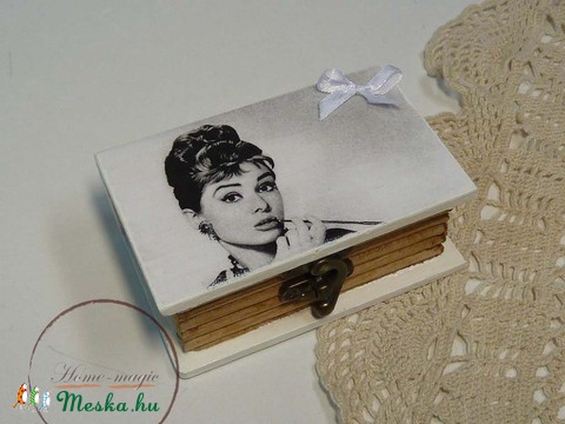 Audrey Hepburn könyv alakú dobozka - - Meska.hu Audrey Hepburn könyv alakú dobozka - - Meska.hu