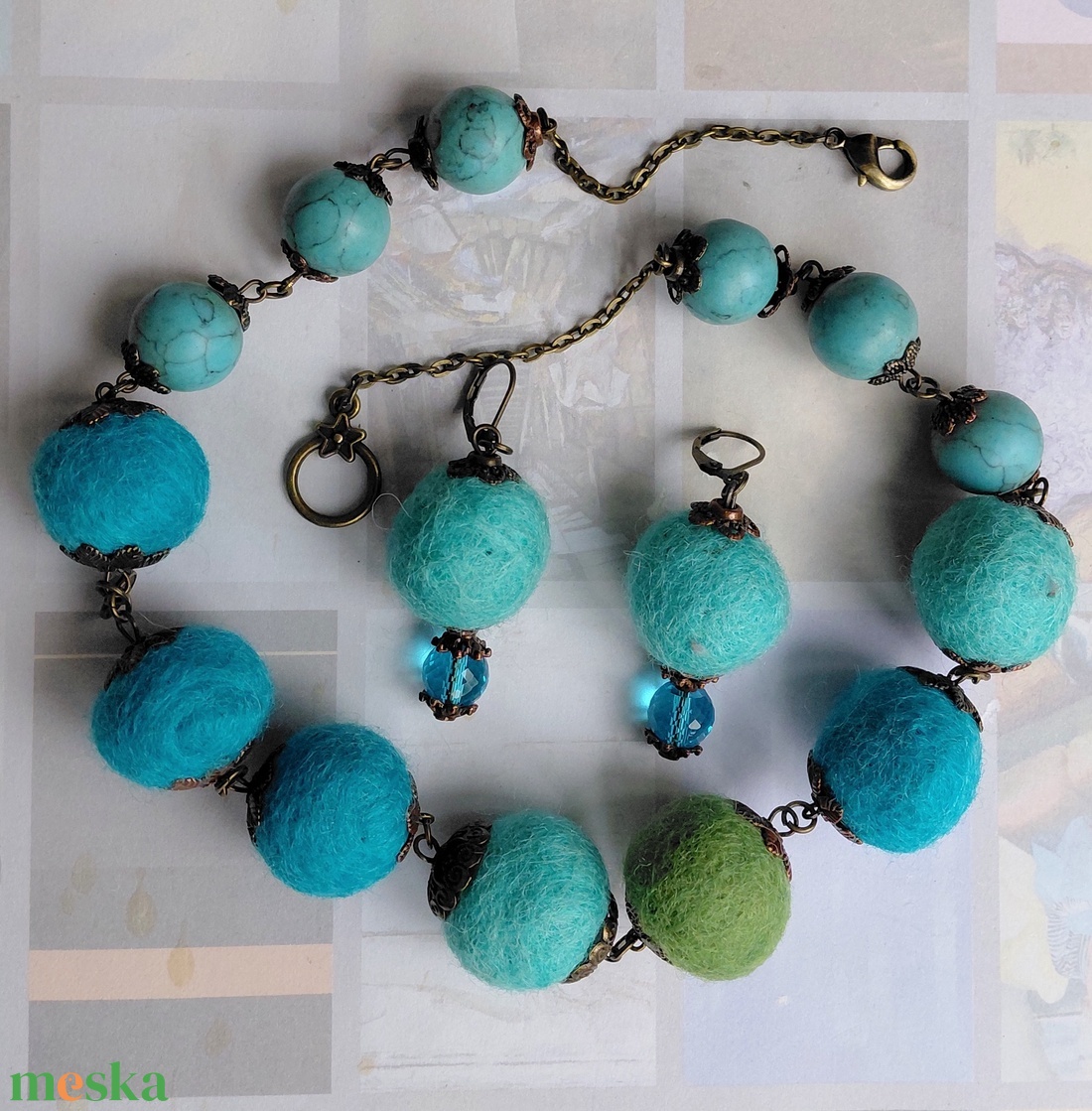 Tavaszi kék égbolt - ékszer - nyaklánc - bogyós nyaklánc - Meska.hu