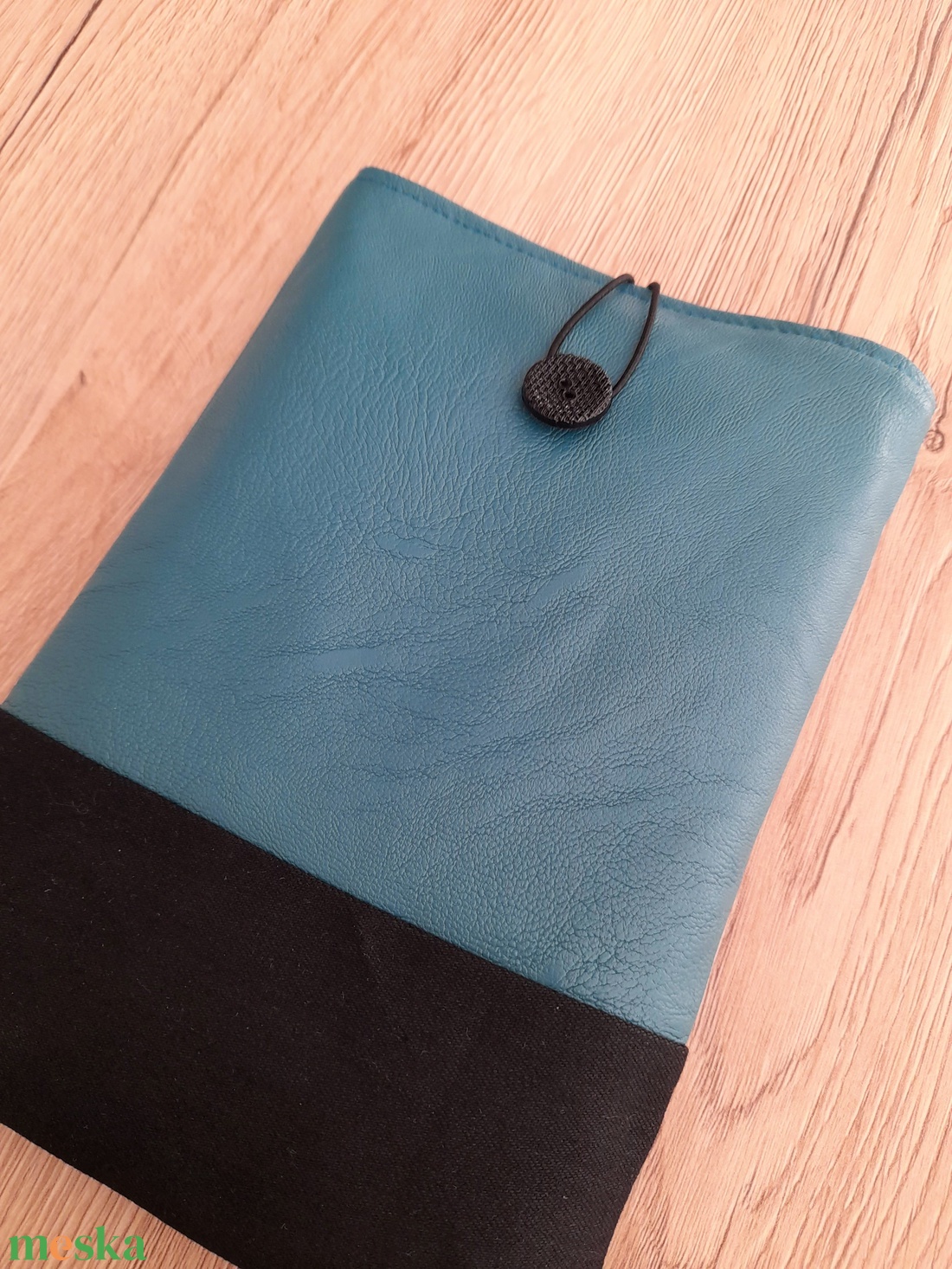 Türkiz textilbőr tok egy kis feketével (e-book, tablet, laptop tok, könyvtok) - táska & tok - ebook & tablet tok - Meska.hu