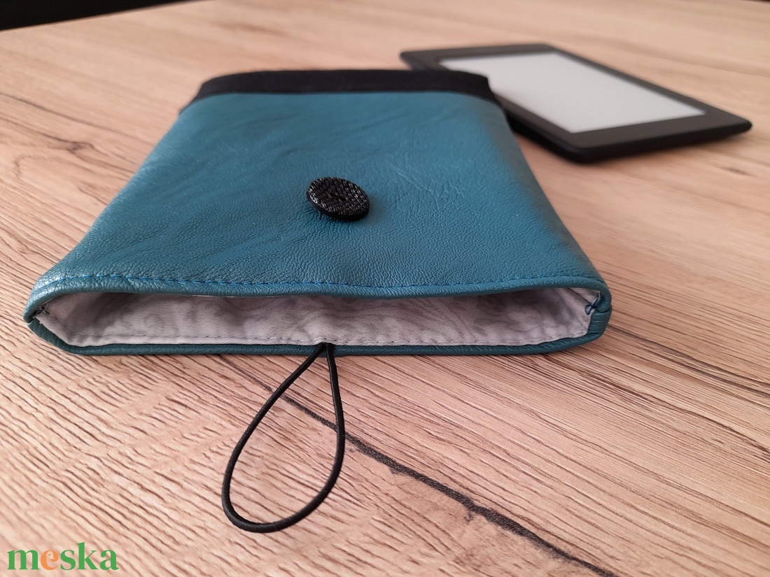 Türkiz textilbőr tok egy kis feketével (e-book, tablet, laptop tok, könyvtok) - táska & tok - ebook & tablet tok - Meska.hu