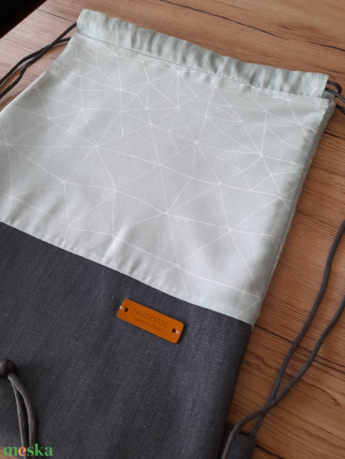 Triangle hátizsák - táska & tok - hátizsák - hátizsák - Meska.hu