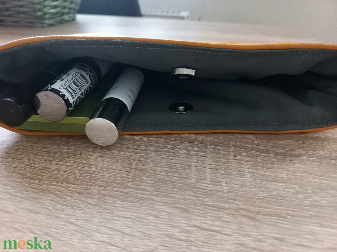 Fekete vászon e-book, tablet tok, könyvtok - táska & tok - ebook & tablet tok - Meska.hu