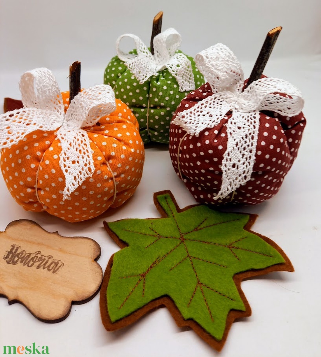 Textil TÖK-  Pöttyösök III. (3db+3 db levél) - otthon & életmód - dekoráció - asztal és polc dekoráció - asztaldísz - Meska.hu