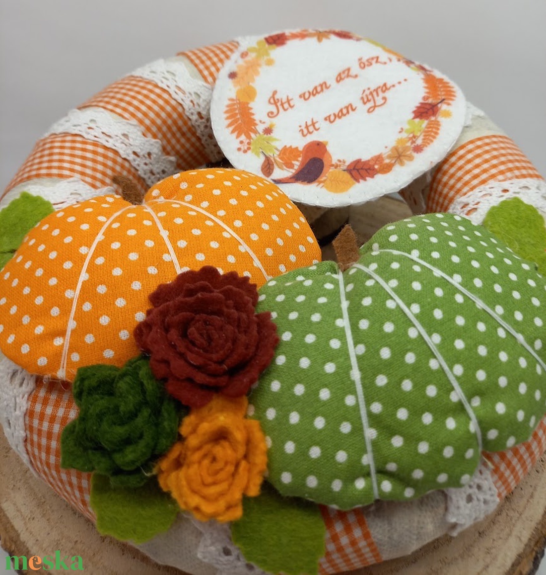 Őszi tökös , filc virágos -AJTÓDÍSZ - otthon & életmód - dekoráció - ajtó- és ablak dekoráció - ajtódísz & kopogtató - Meska.hu