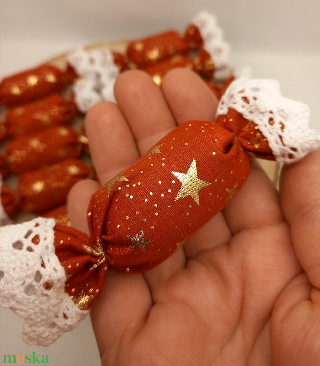 Textil szaloncukor (10 db/csomag) - karácsony - karácsonyi lakásdekoráció - karácsonyfadíszek - Meska.hu Textil szaloncukor (10 db/csomag) - karácsony - karácsonyi lakásdekoráció - karácsonyfadíszek - Meska.hu