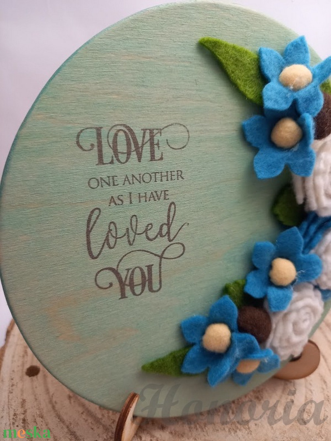 Szeretetet...- ajtó/fali dísz- filc virágokkal - otthon & életmód - dekoráció - ajtó- és ablak dekoráció - ajtódísz & kopogtató - Meska.hu