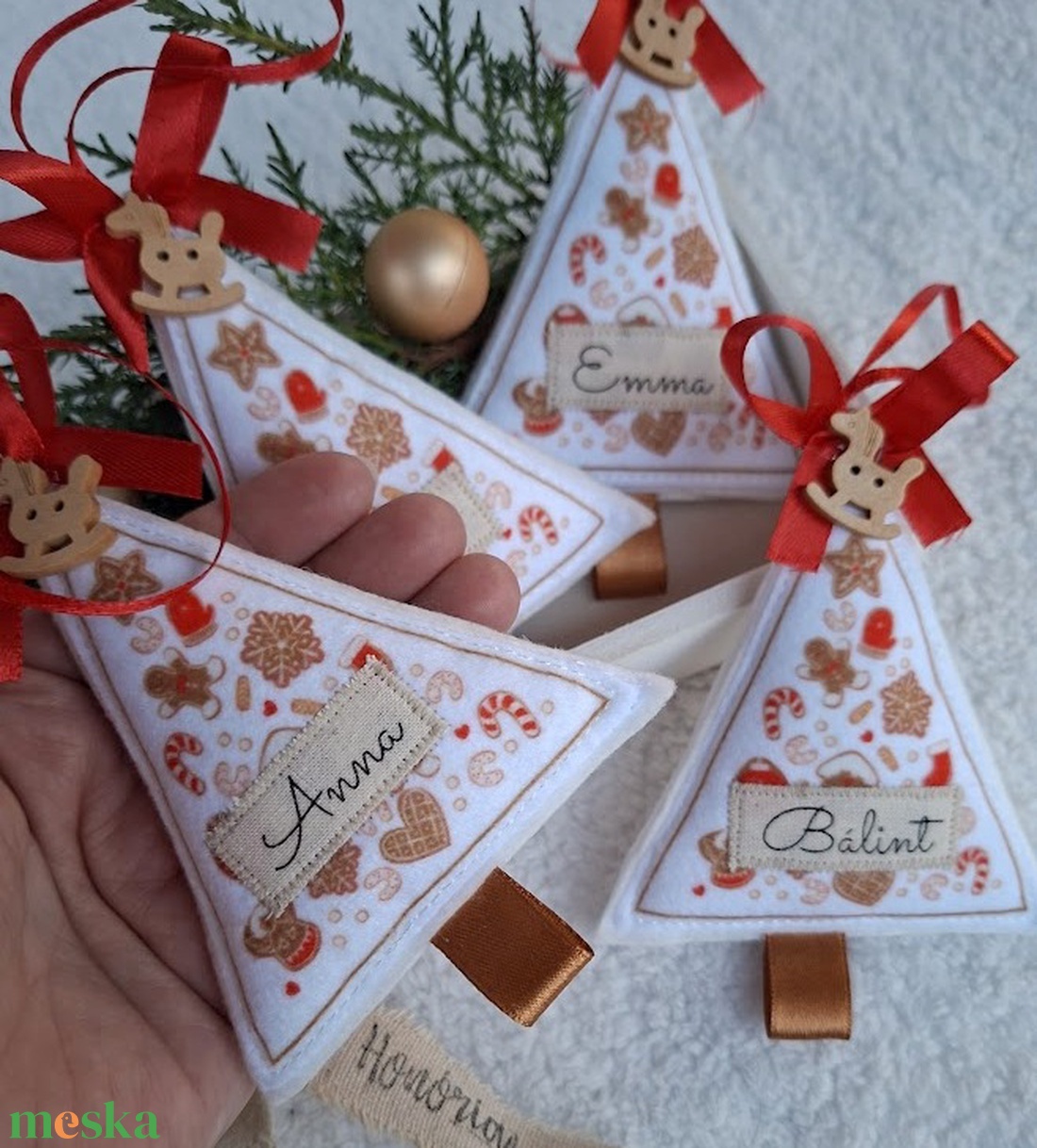 Egyedi Névre szóló-NÉVVEL- filc karácsonyfa dísz szett (4 db) - karácsony - karácsonyi lakásdekoráció - karácsonyfadíszek - Meska.hu