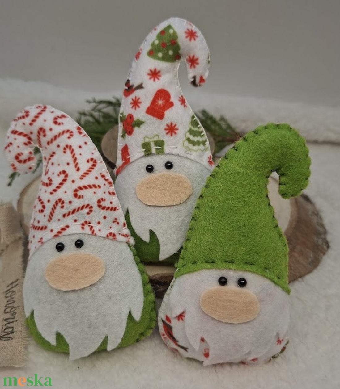 Karácsonyi manók - filc karácsonyfa dísz (3db)-zöld - karácsony - karácsonyi lakásdekoráció - karácsonyi manók, figurák - Meska.hu