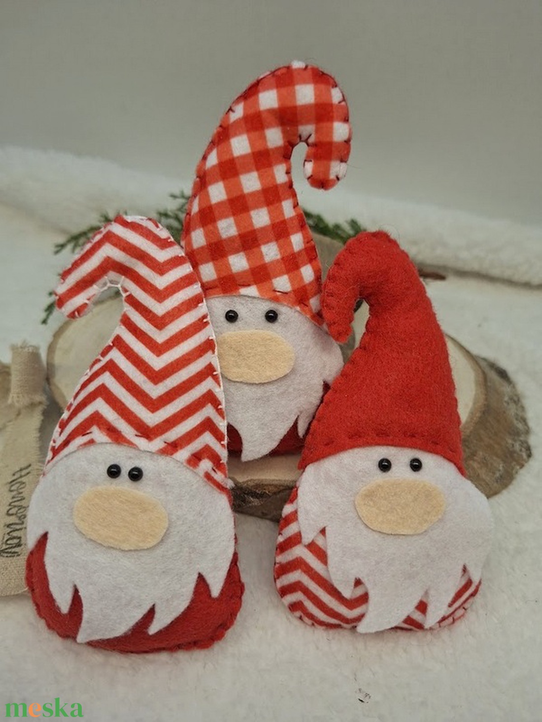 Karácsonyi manók - filc karácsonyfa dísz (3db)- - karácsony - karácsonyi lakásdekoráció - karácsonyi manók, figurák - Meska.hu