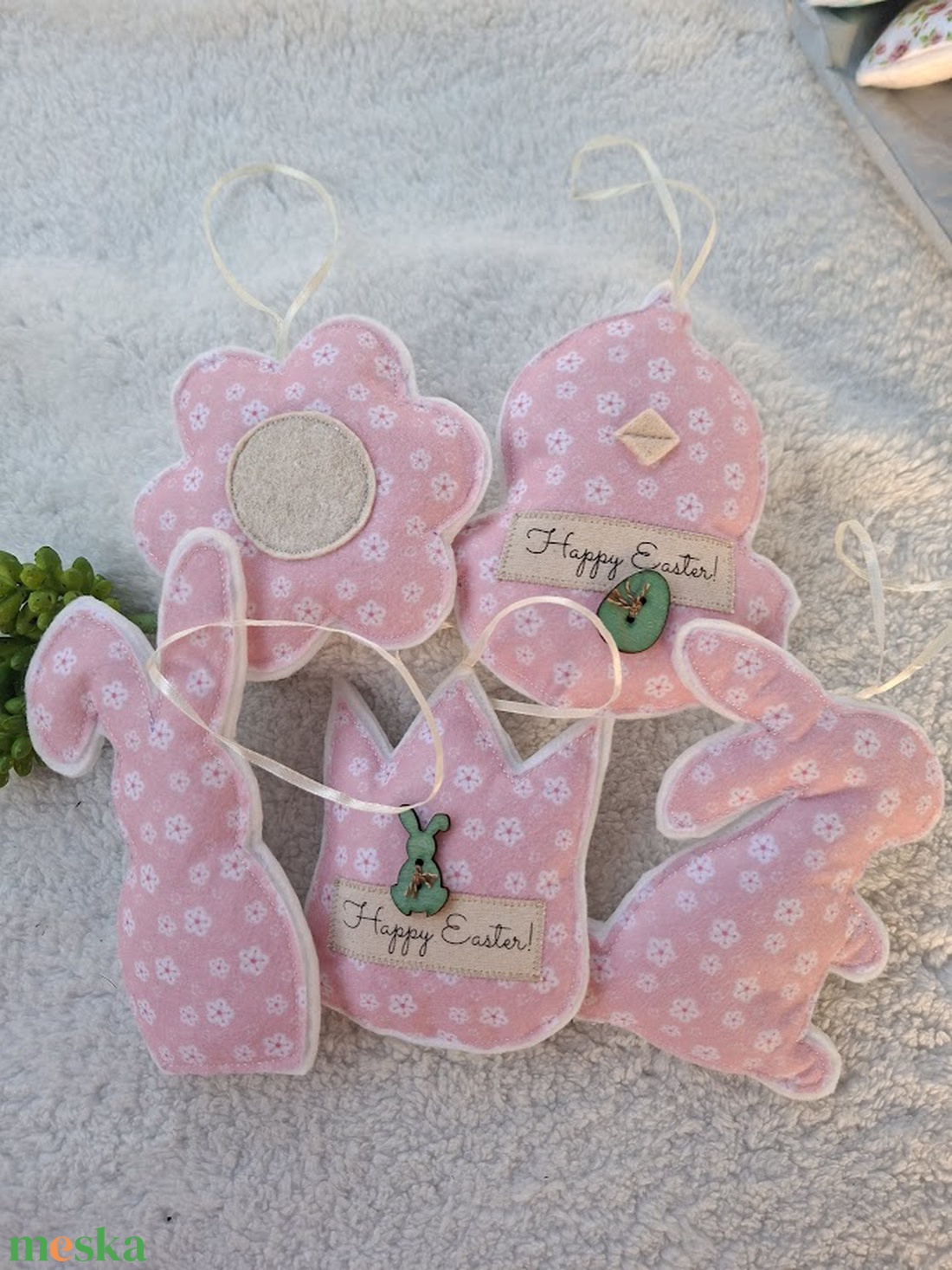  Filc Húsvéti dísz szett ( 5db)- Happy Easter!-rózsaszn - ünnepi díszek, dekorációk - húsvéti díszek és dekorációk - húsvéti tojásfadíszek - Meska.hu