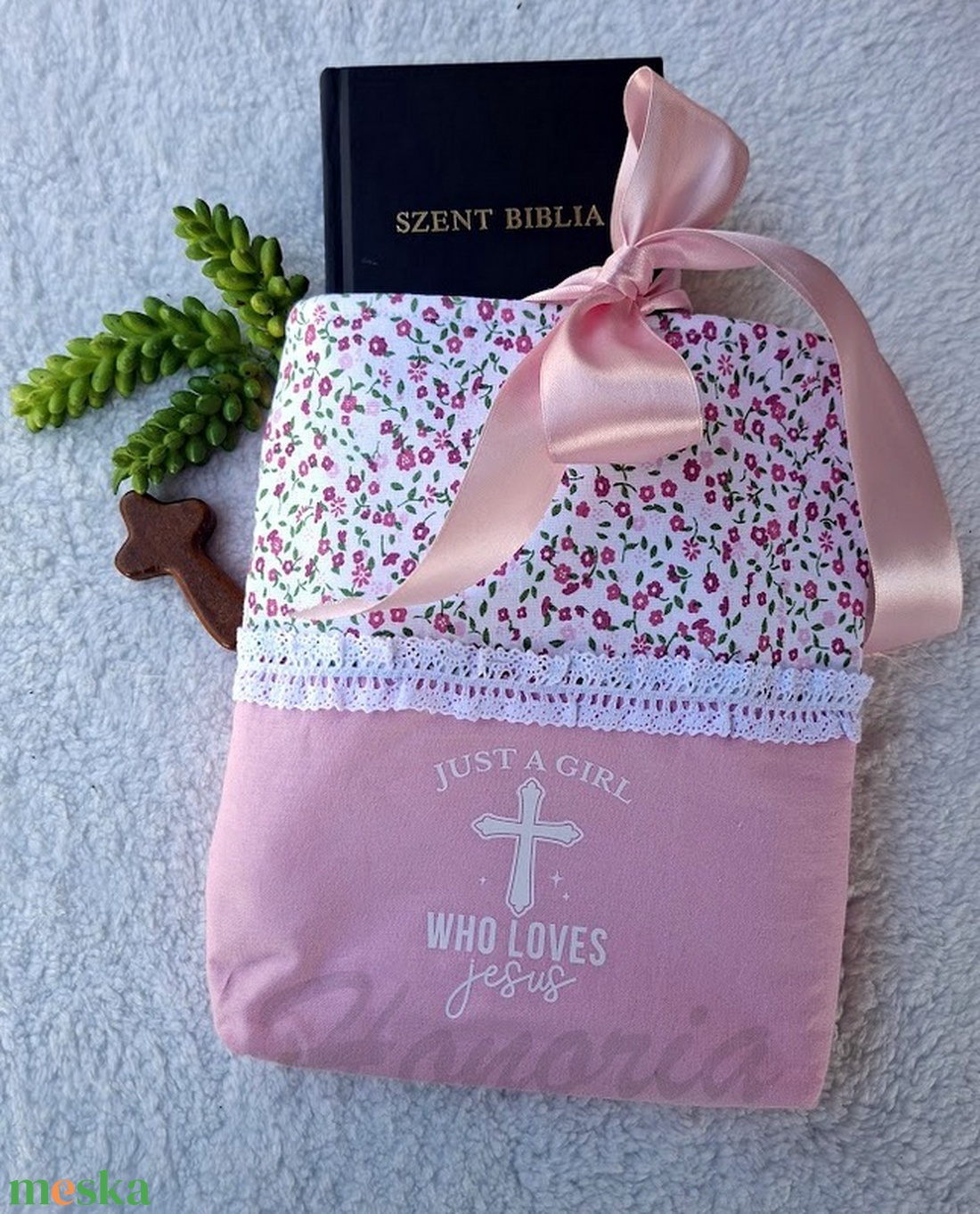 Bibliaborító-könyvtartó-rózsaszín masnis2-Bibliatartó - könyv & zene - könyvtok - Meska.hu