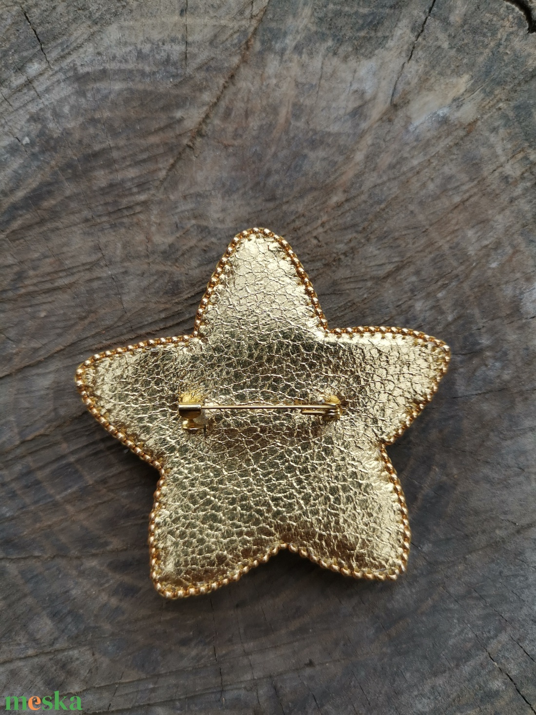Arany nagy csillag bross - ékszer - kitűző és bross - Meska.hu Arany nagy csillag bross - ékszer - kitűző és bross - Meska.hu