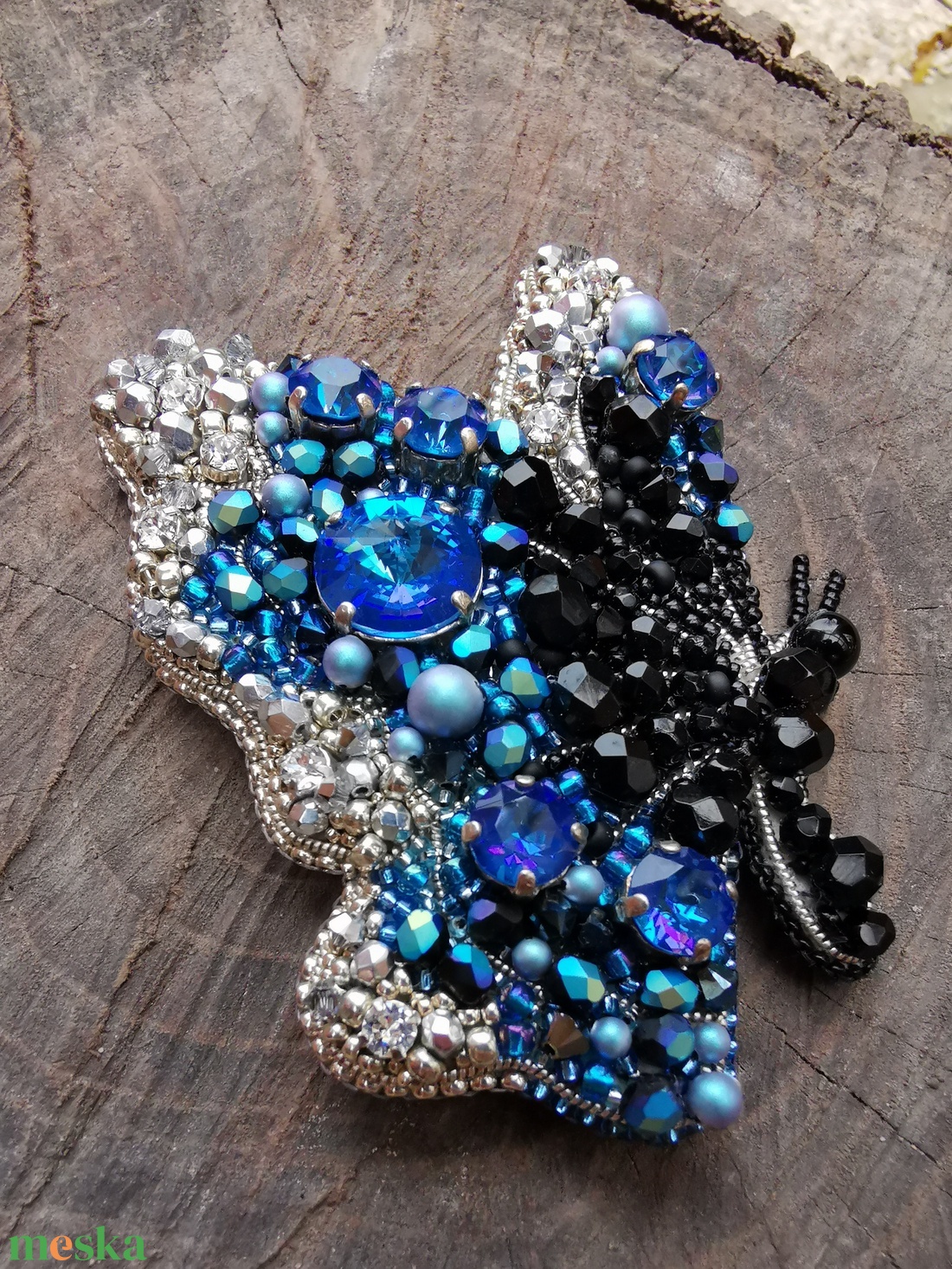 Pillangó bross  - ékszer - kitűző és bross - Meska.hu