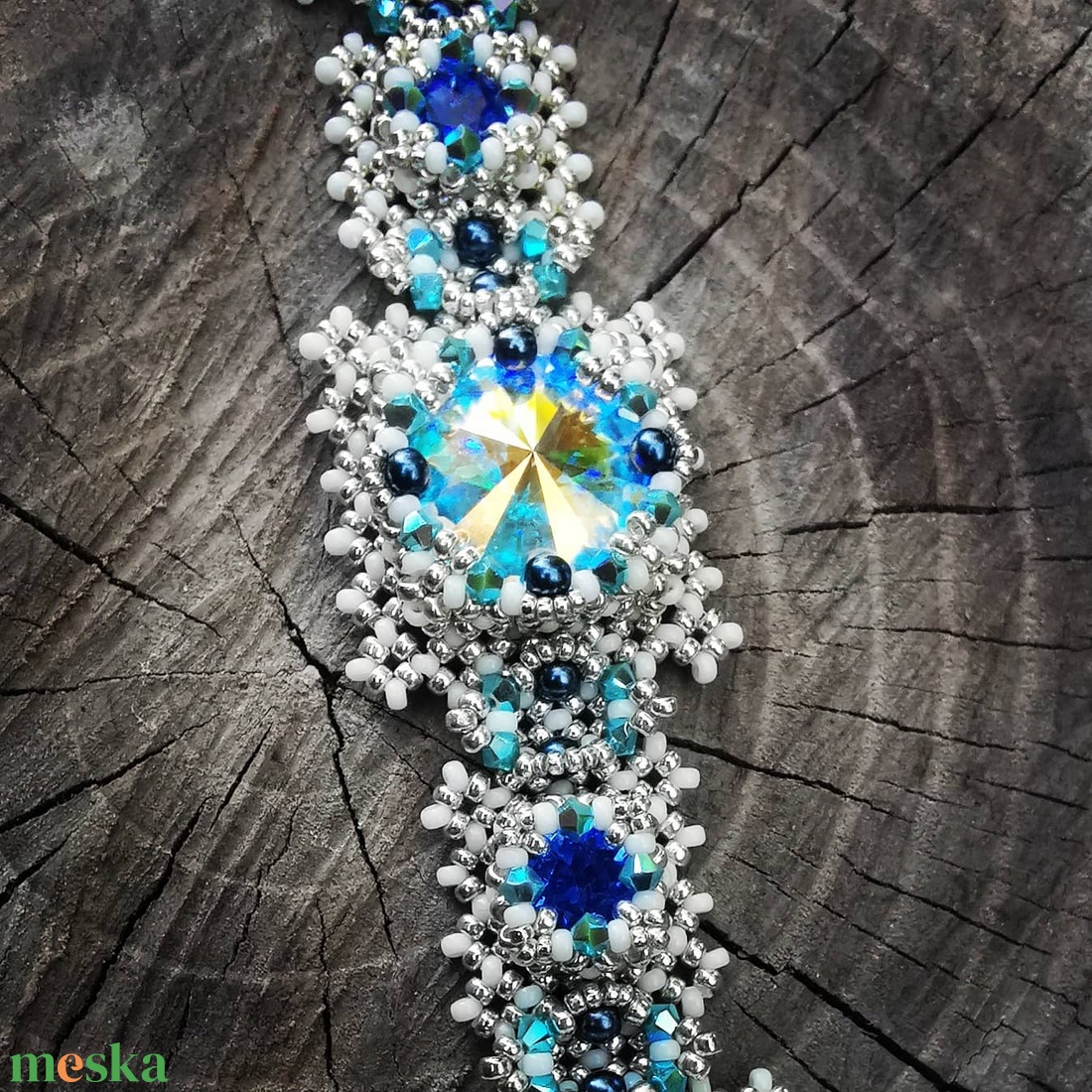 Elegáns, csupa swarovski karkörő - ékszer - karkötő - gyöngyös karkötő - Meska.hu Elegáns, csupa swarovski karkörő - ékszer - karkötő - gyöngyös karkötő - Meska.hu