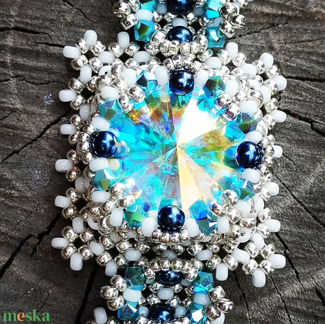 Elegáns, csupa swarovski karkörő - ékszer - karkötő - gyöngyös karkötő - Meska.hu Elegáns, csupa swarovski karkörő - ékszer - karkötő - gyöngyös karkötő - Meska.hu