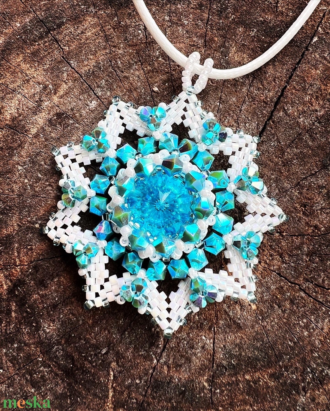 Swarovski medálos nyaklánc - ékszer - nyaklánc - medálos nyaklánc - Meska.hu Swarovski medálos nyaklánc - ékszer - nyaklánc - medálos nyaklánc - Meska.hu