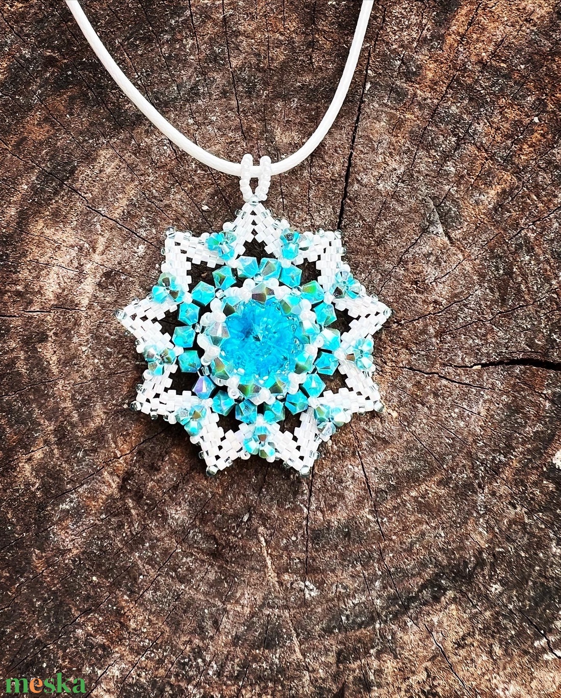 Swarovski medálos nyaklánc - ékszer - nyaklánc - medálos nyaklánc - Meska.hu Swarovski medálos nyaklánc - ékszer - nyaklánc - medálos nyaklánc - Meska.hu