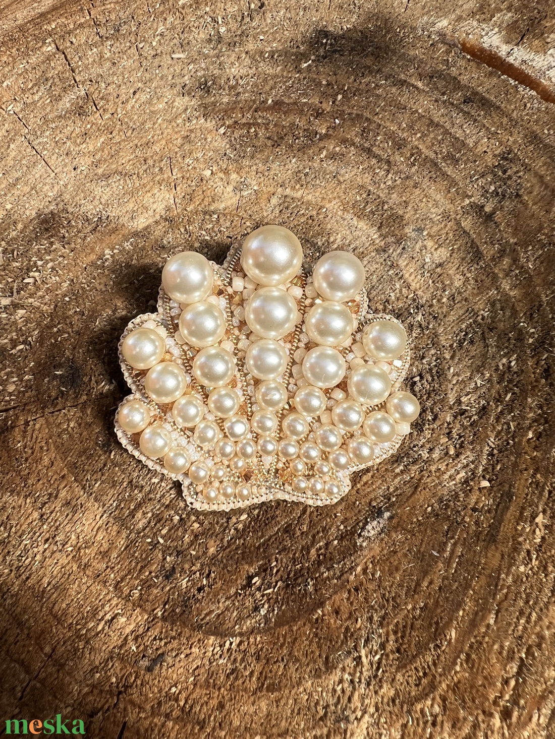Kagyló bross - ékszer - kitűző és bross - kitűző - Meska.hu Kagyló bross - ékszer - kitűző és bross - kitűző - Meska.hu