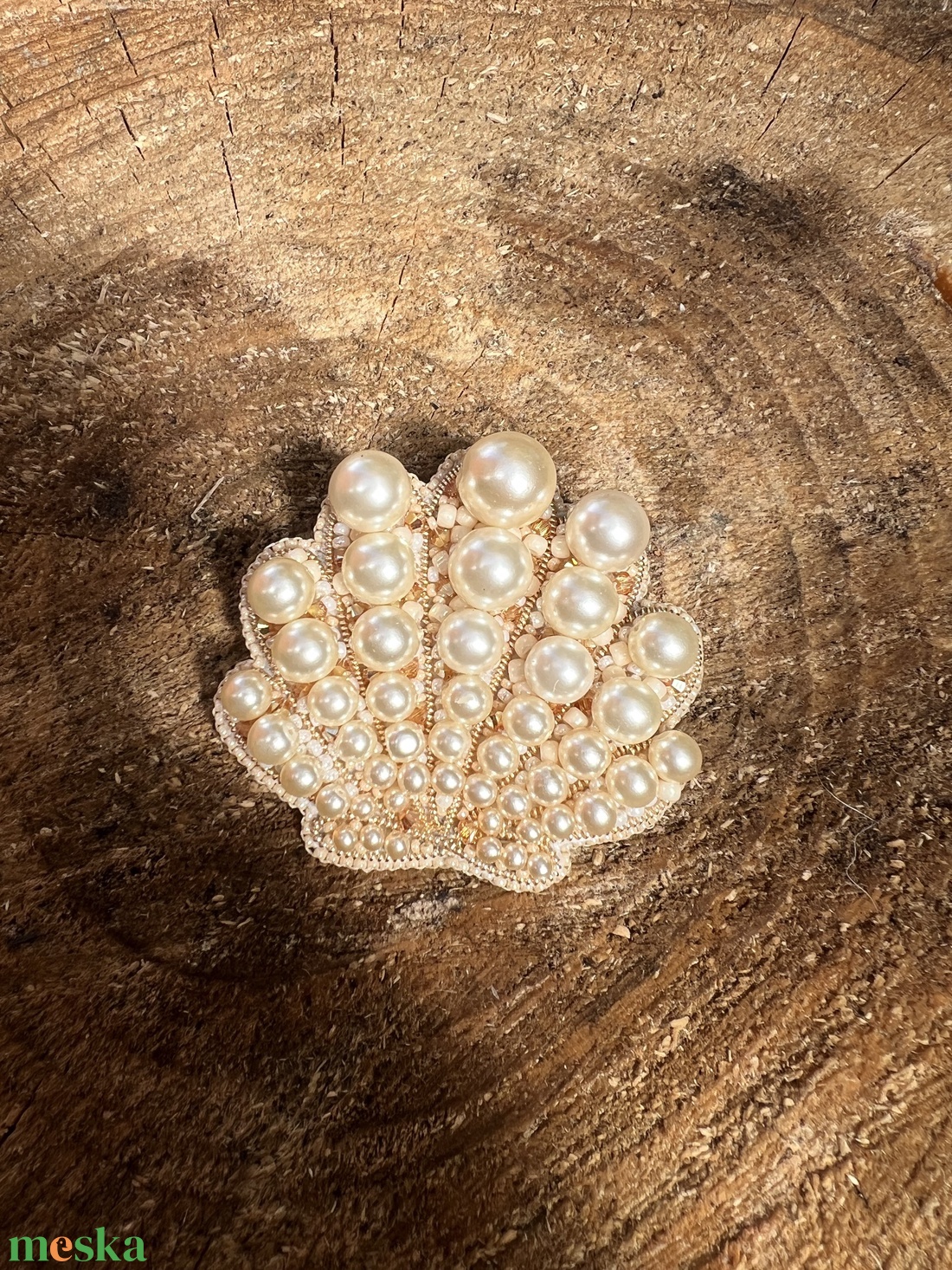 Kagyló bross - ékszer - kitűző és bross - kitűző - Meska.hu Kagyló bross - ékszer - kitűző és bross - kitűző - Meska.hu
