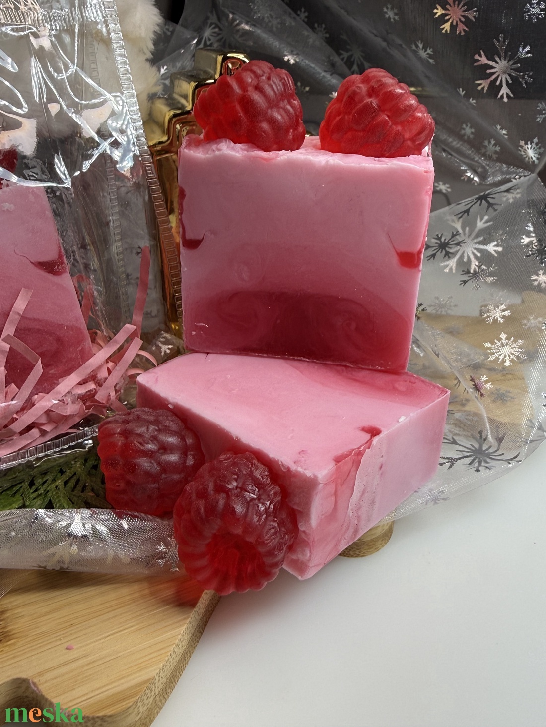 Málnás Panna cotta szappan - szépségápolás - szappan & fürdés - kézműves szappan - Meska.hu