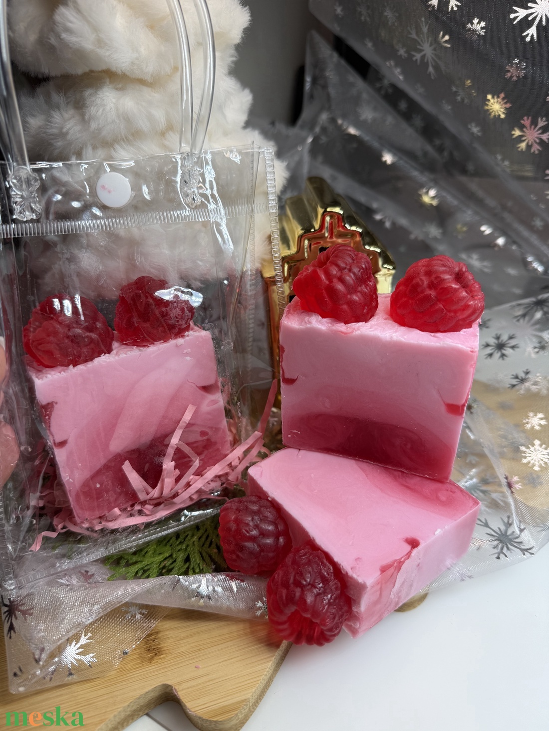 Málnás Panna cotta szappan - szépségápolás - szappan & fürdés - kézműves szappan - Meska.hu