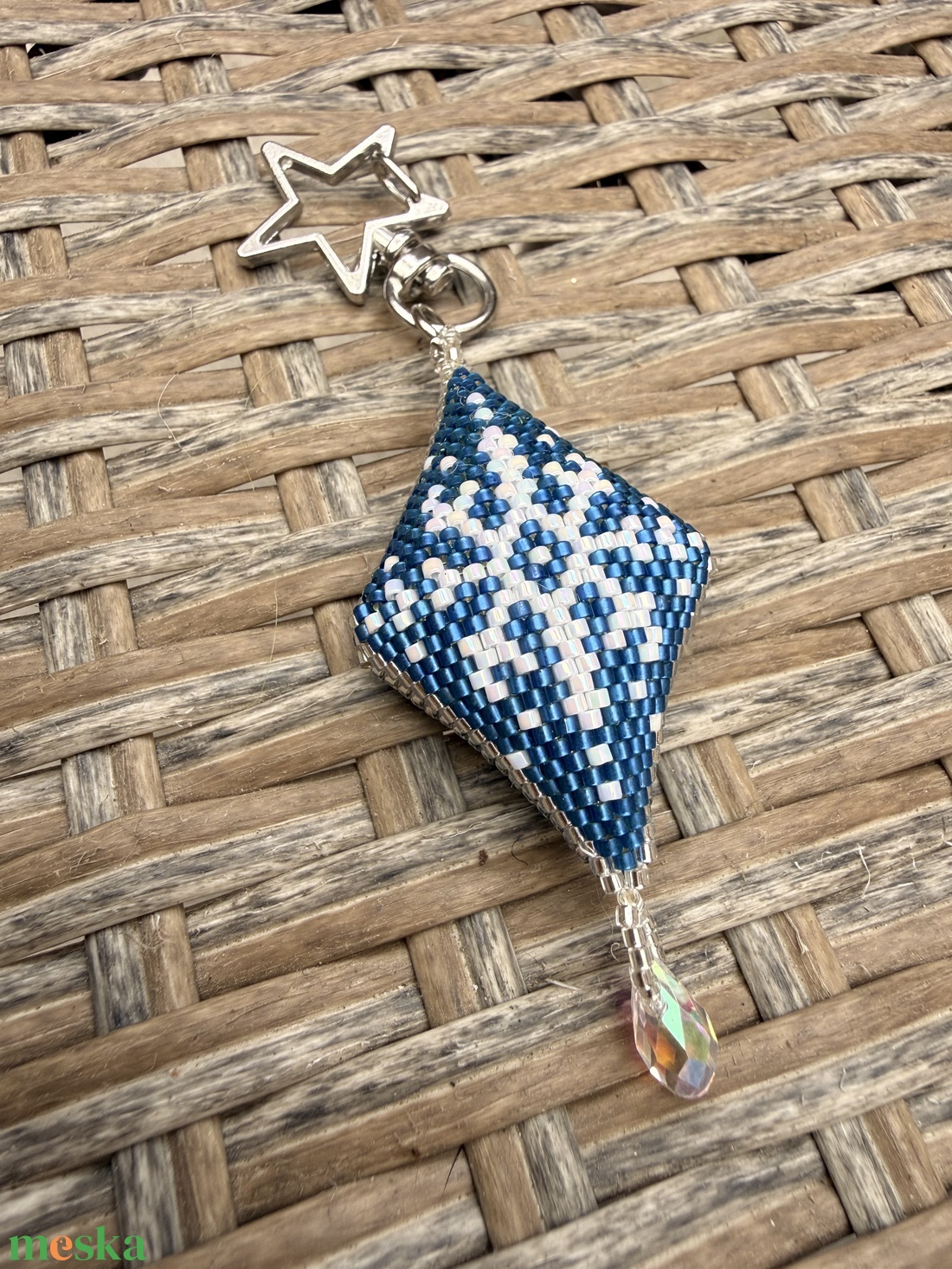 Hópelyhes kulcstartó, dísz - táska & tok - kulcstartó & táskadísz - kulcstartó - Meska.hu