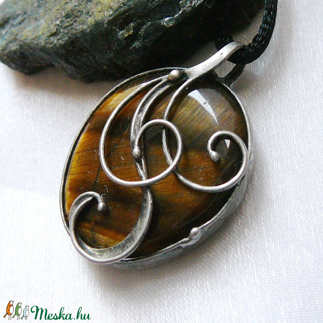 Tigrisszem medál  - ékszer - nyaklánc - medál - Meska.hu