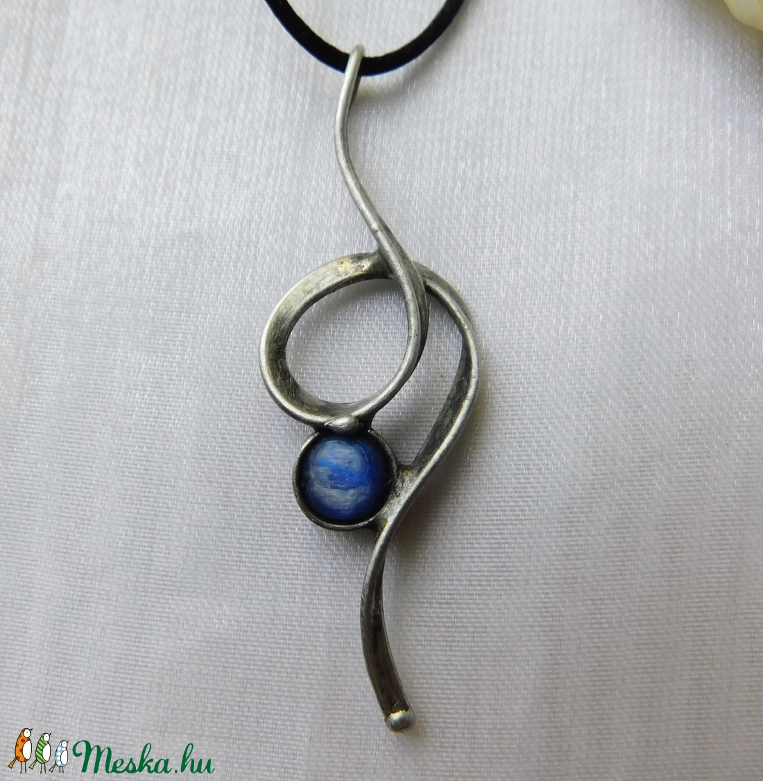 Kianit medál - ékszer - nyaklánc - medál - Meska.hu