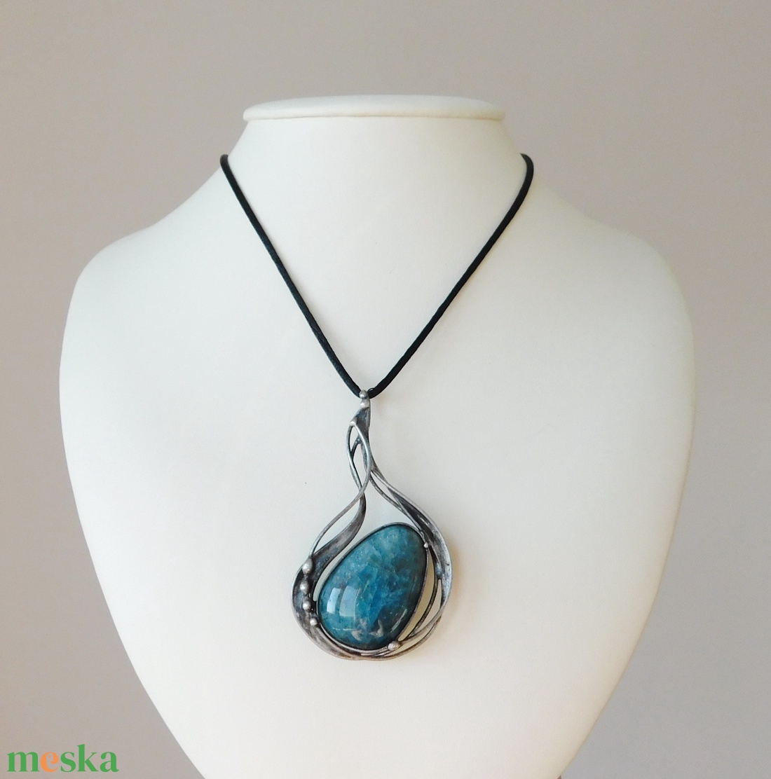 Apatit medál - ékszer - nyaklánc - medál - Meska.hu