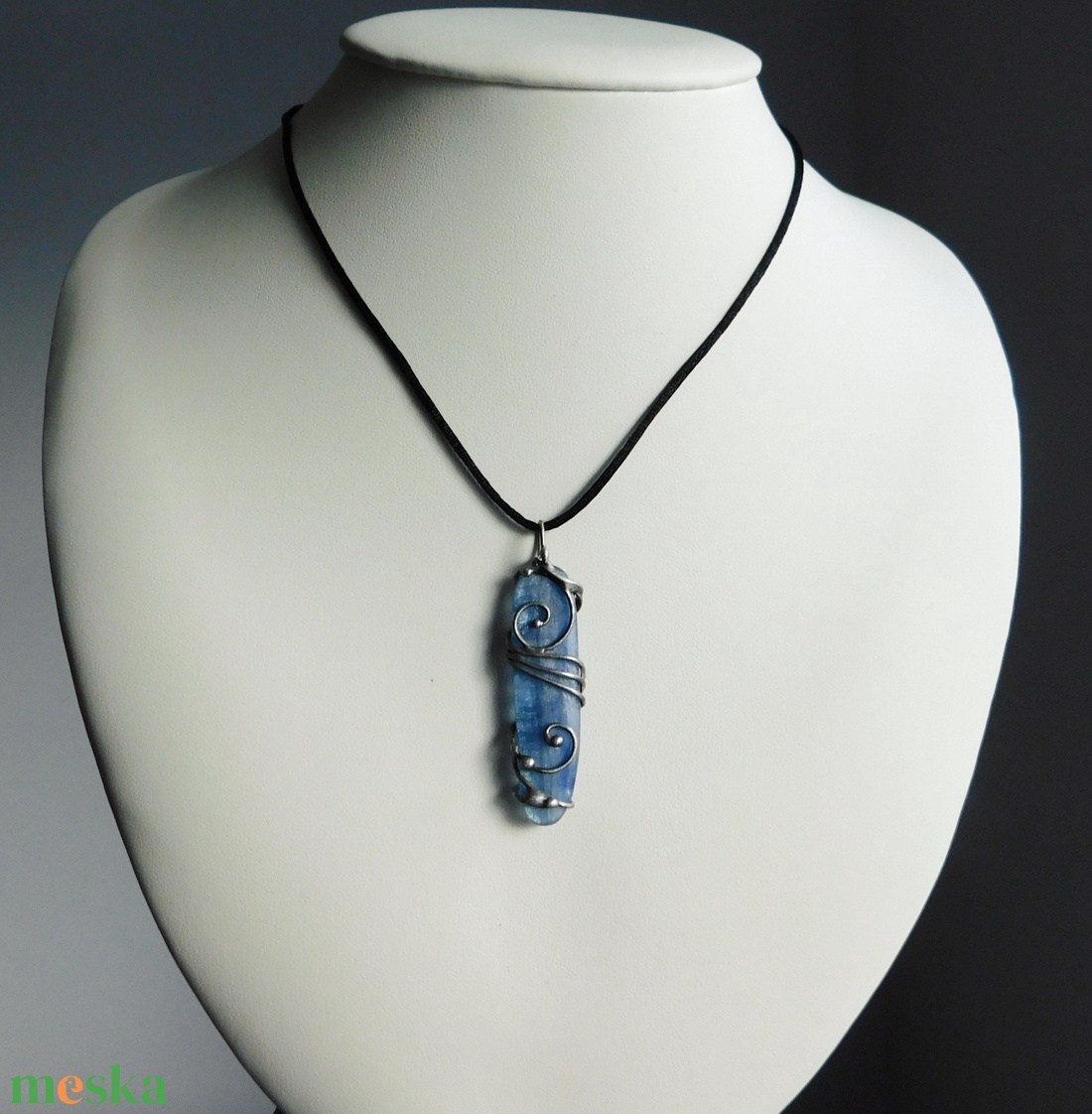 FOGLALVA! Kianit medál - ékszer - nyaklánc - medál - Meska.hu