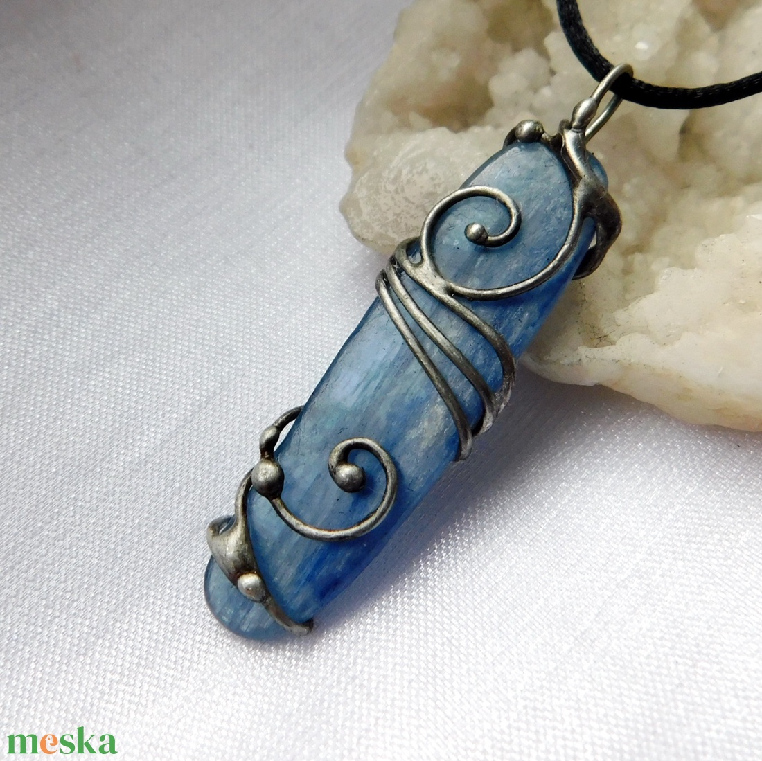 FOGLALVA! Kianit medál - ékszer - nyaklánc - medál - Meska.hu